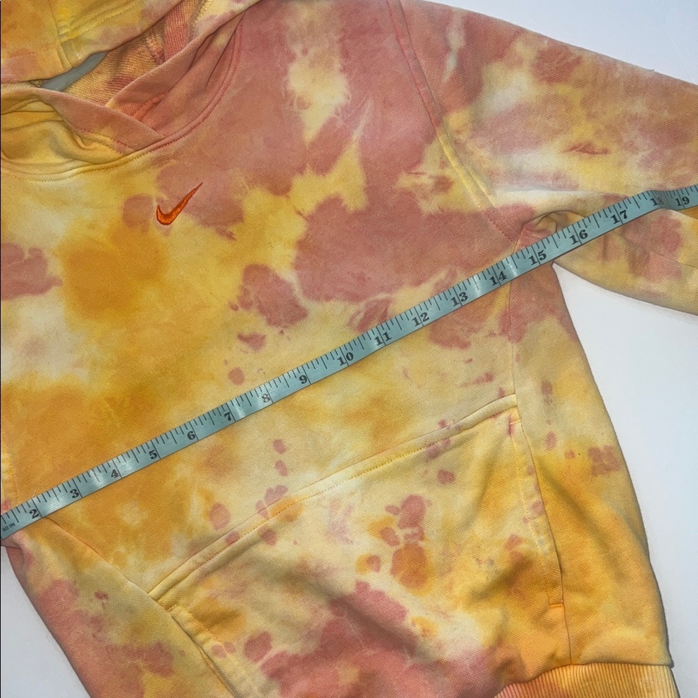 Nike Vibrant Orange and Yellow Hoodie - Picture 6 of 8